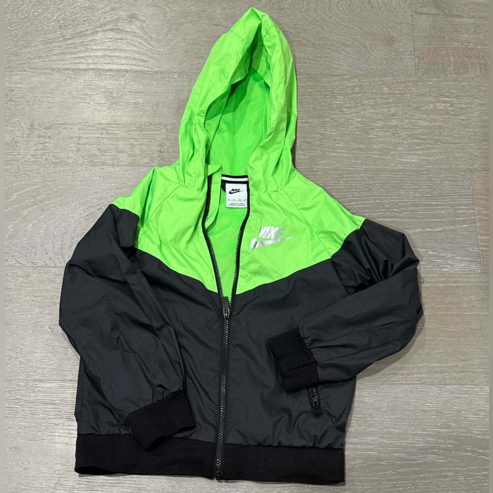 Boys Kids Nike Windrunner Jacket XS